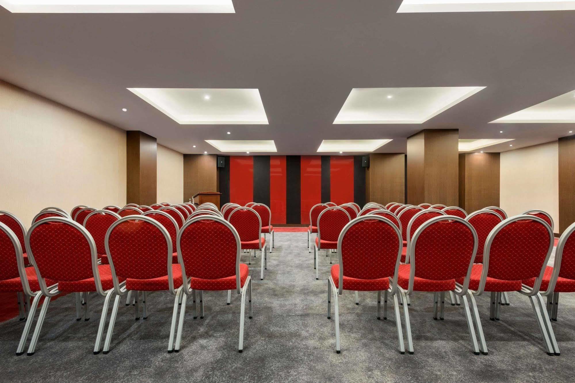 Ramada Encore Эскишехир Экстерьер фото